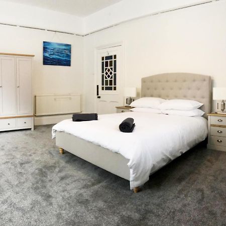 Summer Breeze. 3-Bed Apartment Close To The Beach Bournemouth Eksteriør billede