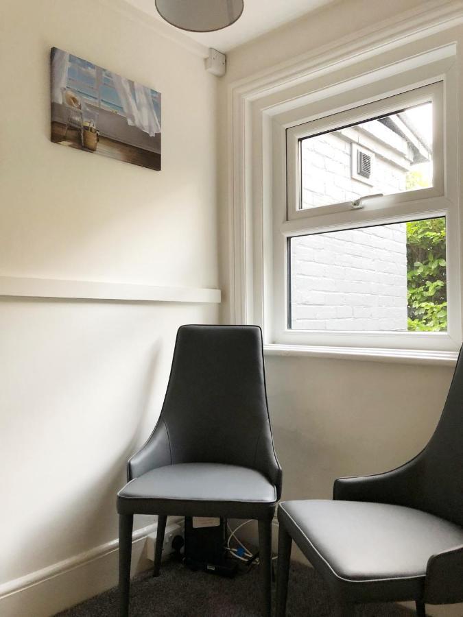 Summer Breeze. 3-Bed Apartment Close To The Beach Bournemouth Eksteriør billede