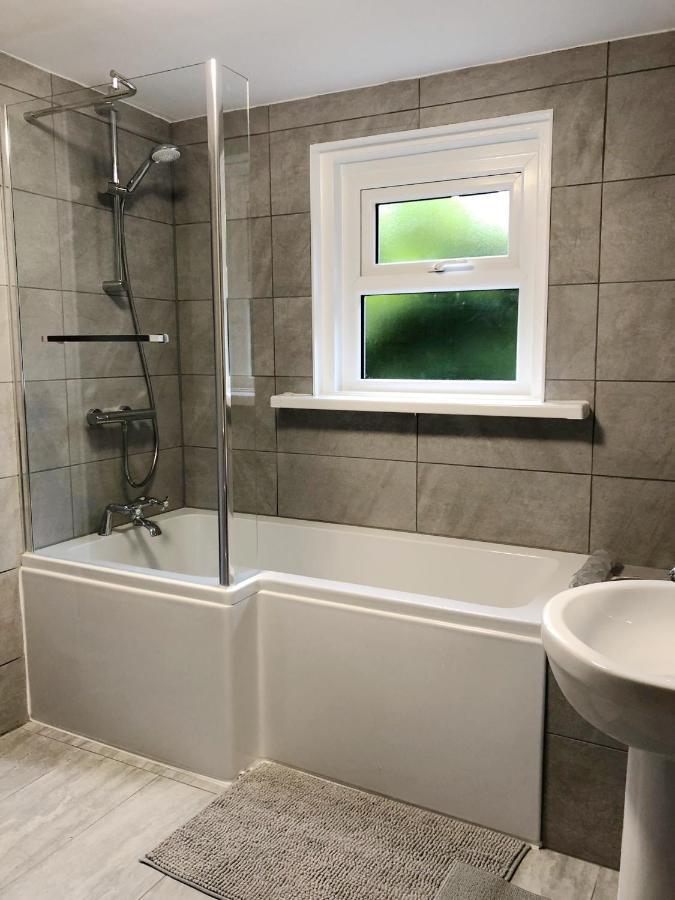 Summer Breeze. 3-Bed Apartment Close To The Beach Bournemouth Eksteriør billede