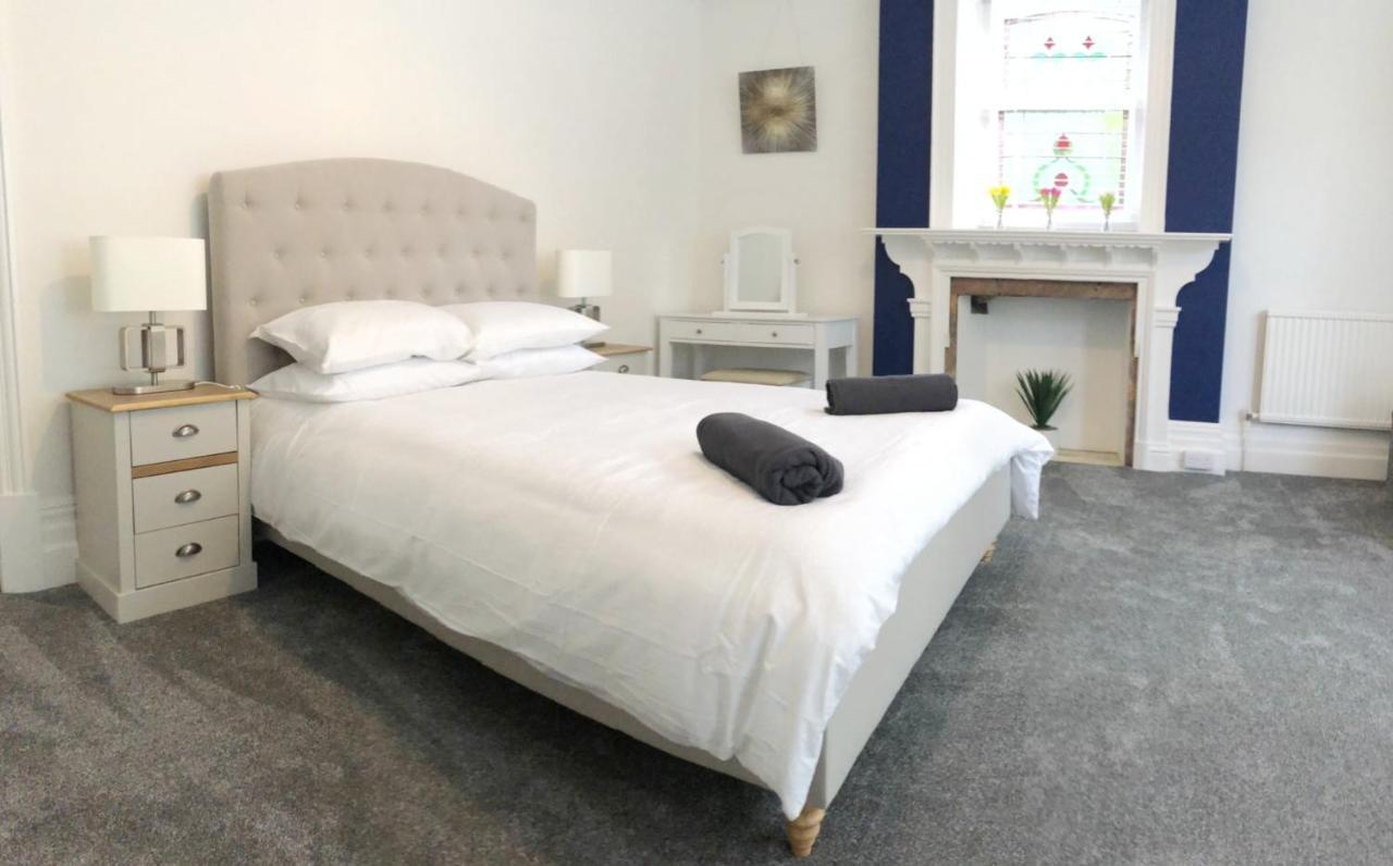 Summer Breeze. 3-Bed Apartment Close To The Beach Bournemouth Eksteriør billede