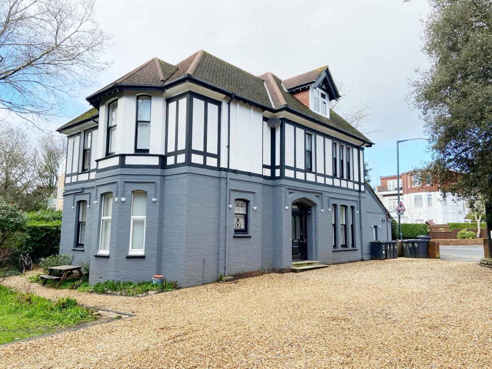 Summer Breeze. 3-Bed Apartment Close To The Beach Bournemouth Eksteriør billede